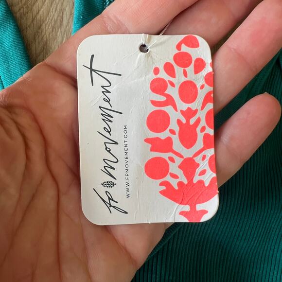 FREE PEOPLE Women's All Clear V Neck Cami Size XS-S In End Zone - Picture 12 of 13